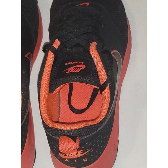 Nike Air Max Tavas Sneakers Youth Sz 4 845112-001 Running Black, Pink Athleisure - Picture 6 of 8